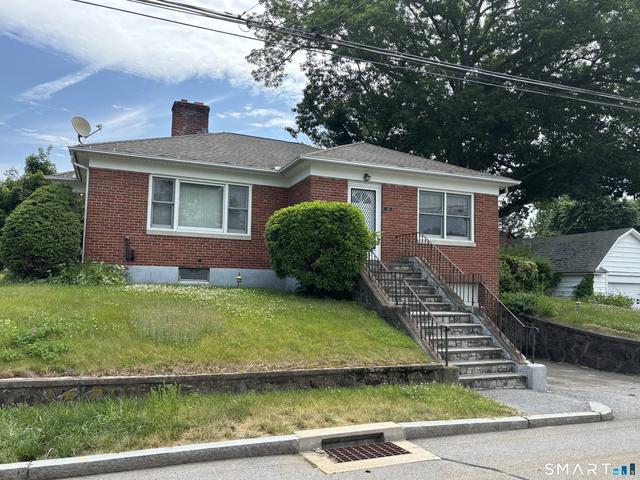 26 Chelton St, Torrington, CT 06790