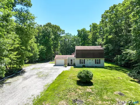 Exterior - 382 Cold Spring Dr, Westbrook, CT 06498 photo 2 of 11