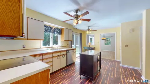 Kitchen - 382 Cold Spring Dr, Westbrook, CT 06498 photo 3 of 5
