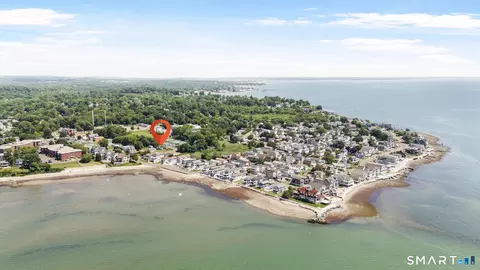 22 Howard Ct, Milford, CT 06460