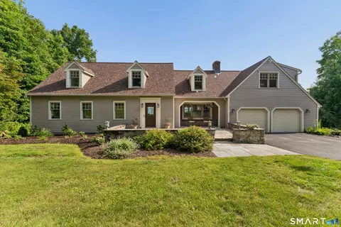 Exterior - 8 Horseshoe Ridge Rd, Sandy Hook, CT 06482 photo 1 of 6