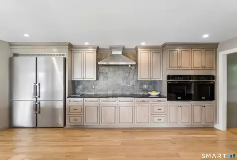 Kitchen - 8 Horseshoe Ridge Rd, Sandy Hook, CT 06482 photo 4 of 7