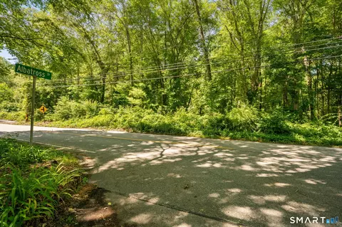 203 Iron St, Ledyard, CT 06339 photo 9