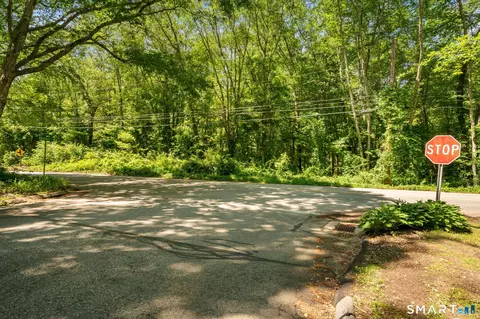 203 Iron St, Ledyard, CT 06339 photo 2