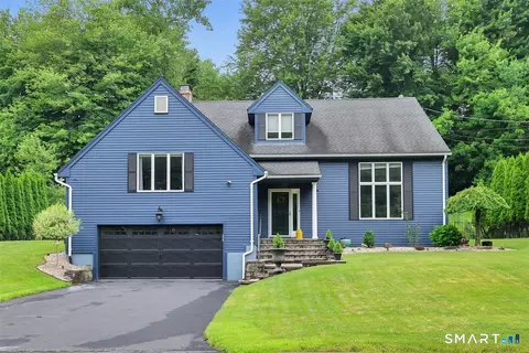 92 Shadow Ln, Cromwell, CT 06416