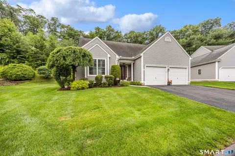 36 Buckland St #6, Southington, CT 06479