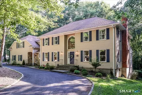 17 Herrmann Ln, Easton, CT 06612