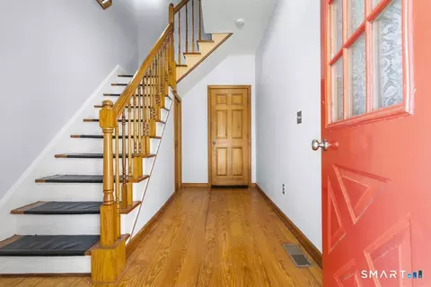 Entry Way - 36 Central Ave, Hamden, CT 06517 photo 1 of 3