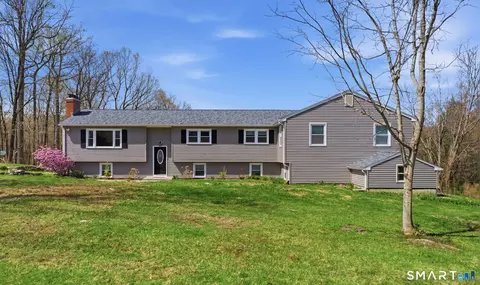 99 W Chippen Hill Rd, Burlington, CT 06013