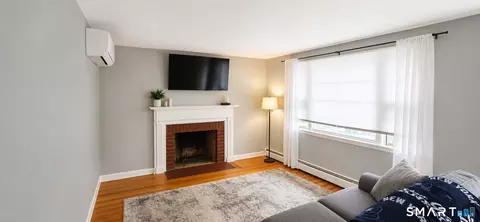 60 Linden St, Wethersfield, CT 06109 photo 2