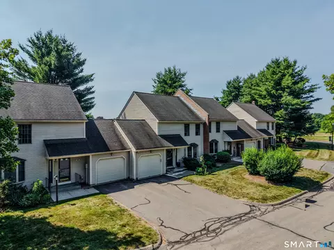 43 Carriage House Drive Ext #43, Enfield, CT 06082