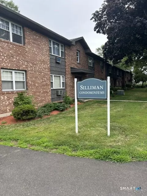 90 Silliman St #3B, Fairfield, CT 06824