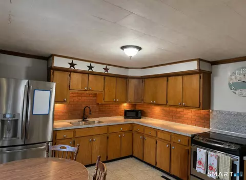 Kitchen - 78 S Main St, Brooklyn, CT 06234 photo 2 of 2