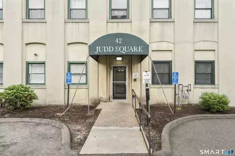 234 Judd Sq #234, Wallingford, CT 06492