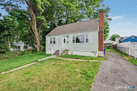 25 Myron Ave, Bridgeport, CT 06606