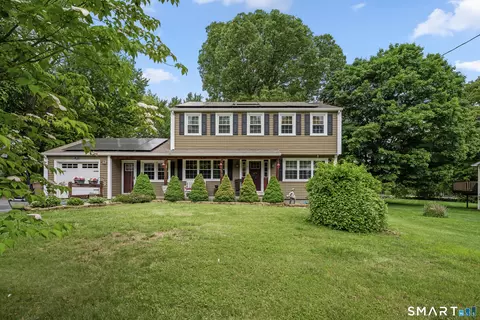 9 Monticello Dr, East Lyme, CT 06333