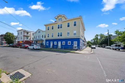 1220 Pembroke St, Bridgeport, CT 06608