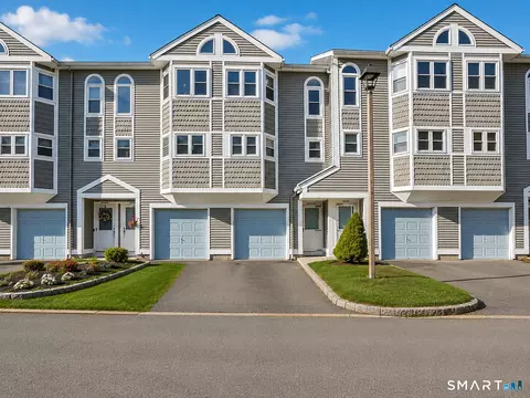 1655 N Colony Rd #20, Meriden, CT 06450