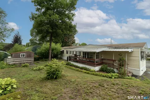 525 E Main St #TRLR 33, Branford, CT 06405