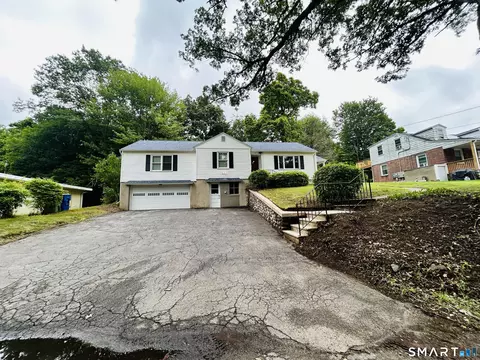 94 Farrell Rd, Waterbury, CT 06706