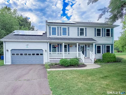 91 Ford St, Ansonia, CT 06401