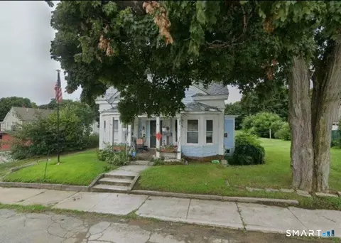 22 Oak St, Killingly, CT 06239
