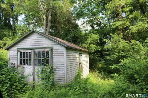 12 Albert St, Norwich, CT 06360