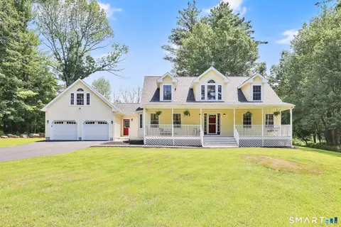 32 Laurel Dr, Willington, CT 06279