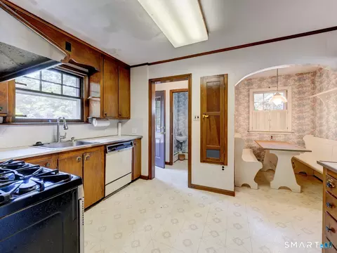 Kitchen - 257 Walnut St, Willimantic, CT 06226 photo 3 of 4