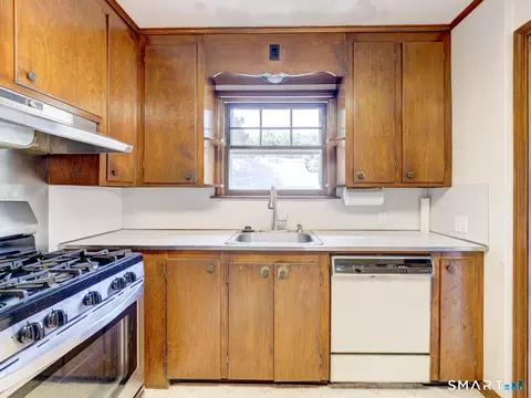 Kitchen - 257 Walnut St, Willimantic, CT 06226 photo 4 of 4