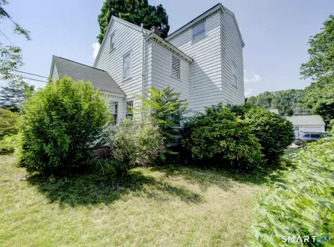 Exterior - 257 Walnut St, Willimantic, CT 06226 photo 4 of 8