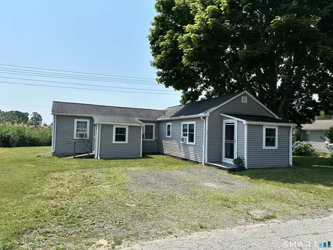 15 Baum Ave, Old Saybrook, CT 06475