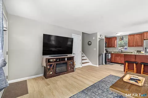 Entry Way - 342 S Elm St, Windsor Locks, CT 06096 photo 2 of 5