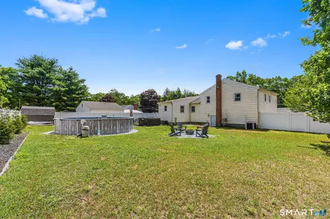 Exterior - 342 S Elm St, Windsor Locks, CT 06096 photo 2 of 6