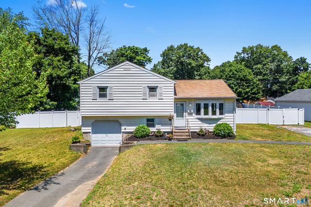 342 S Elm St, Windsor Locks, CT 06096