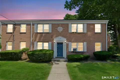 248 Seaton Rd #2, Stamford, CT 06902