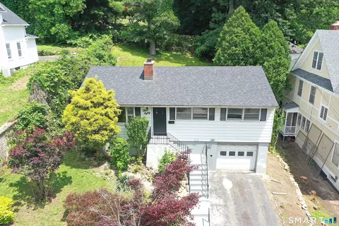 380 Farmington Ave, Waterbury, CT 06710