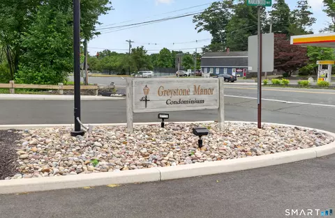 24 Manorwood Dr #24, Branford, CT 06405