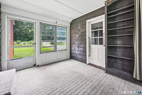 Exterior - 339 Spring Hill Rd, Monroe, CT 06468 photo 2 of 4