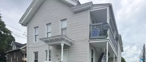 62 N Leonard St, Waterbury, CT 06708