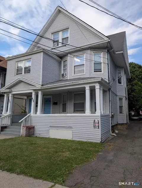 498-500 Wilmot Ave, Bridgeport, CT 06605