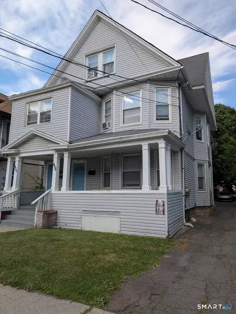498-500 Wilmot Ave, Bridgeport, CT 06605