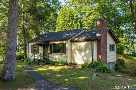 90 Lake Shore Dr, East Haddam, CT 06423