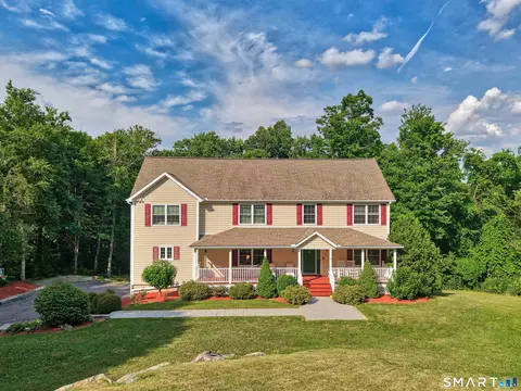 425 Westledge Dr, Torrington, CT 06790