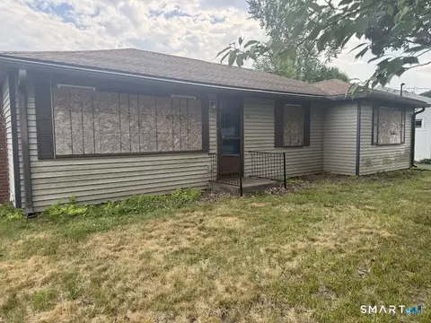 89 Robin Hill Rd, Meriden, CT 06450