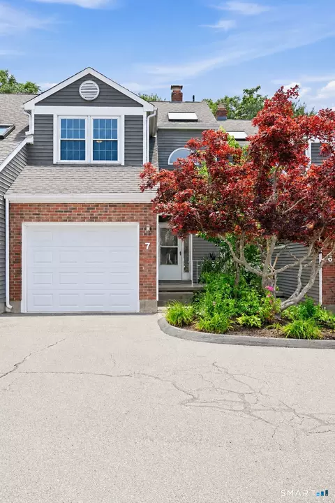 1325 Farmington Ave #7, Bristol, CT 06010