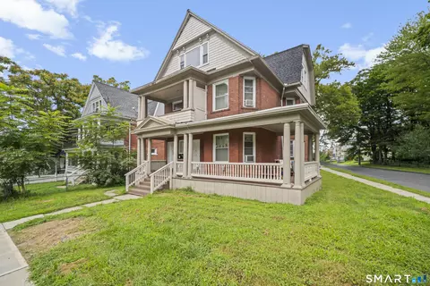 483 Edgewood St, Hartford, CT 06112