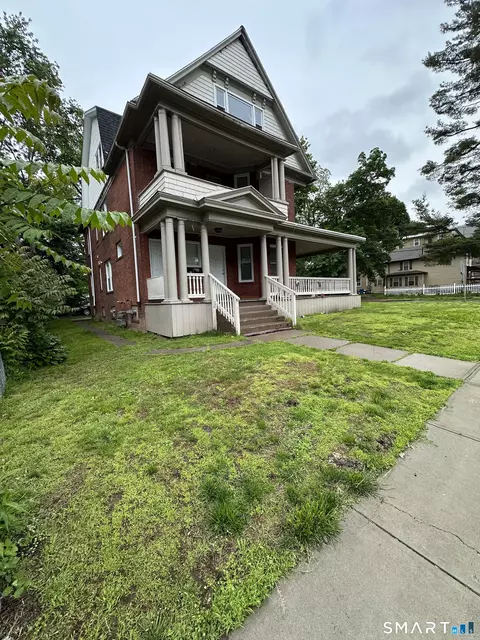 483 Edgewood St, Hartford, CT 06112