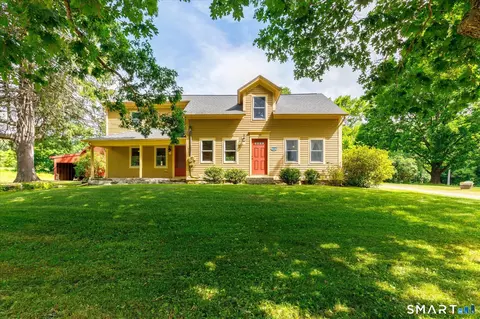 589 Brayman Hollow Rd, Pomfret, CT 06259