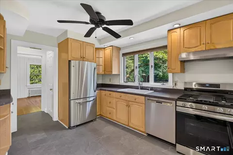 Kitchen - 58 Myra Rd, Hamden, CT 06517 photo 4 of 5